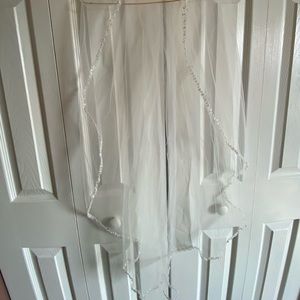 NWT Morilee Fingertip Veil with Pearls STYLE #VL3105F